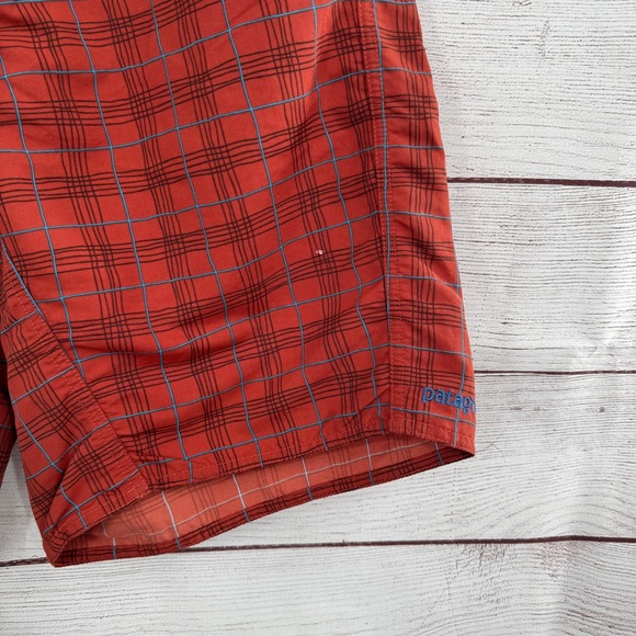 Patagonia Plaid Board Shorts Swim Trunks with Zipper Pocket Red Mens 30 - Picture 5 of 9